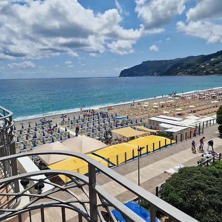 Miramare سبوتورنو