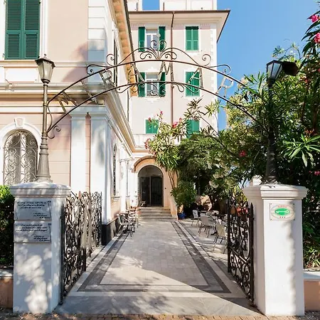 Miramare 3* Spotorno