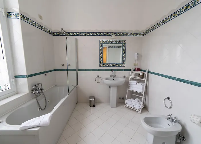 Miramare Hotel 3*