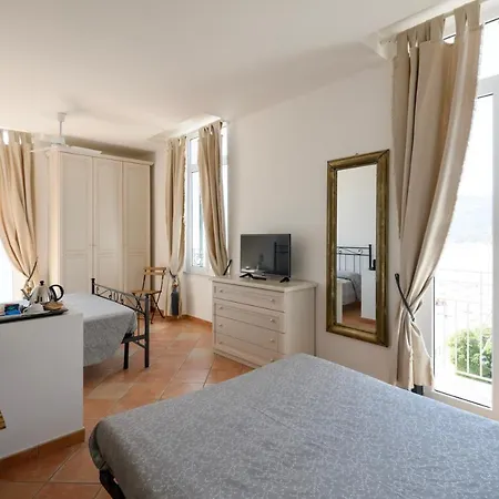 Miramare 3* Spotorno