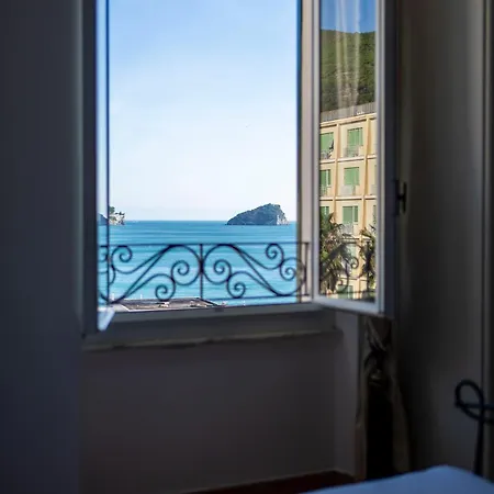 Miramare Hotel