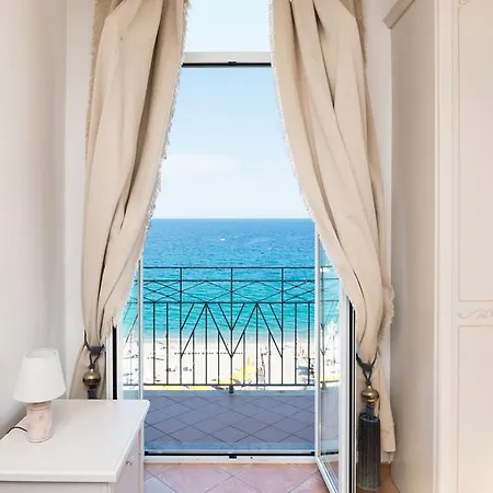 Miramare Hotell 3*